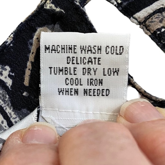 GROVE AVENUE - SIZE MEDIUM - ABSTRACT PRINT - OVERSIZED WASHABLE SILK TOP B5 - Picture 10 of 10